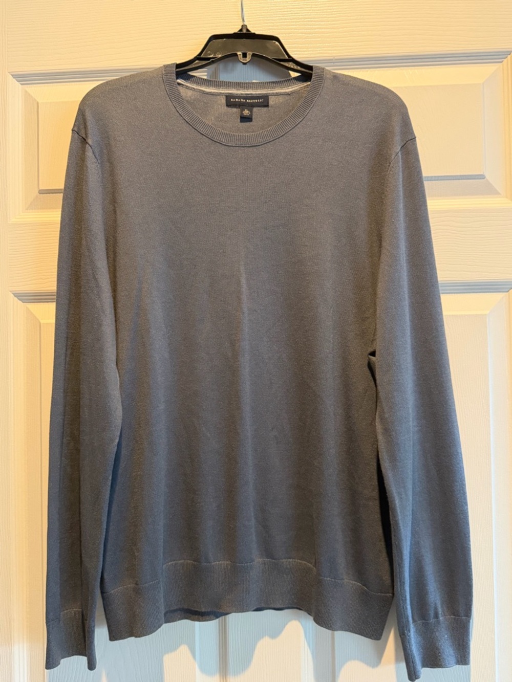 Banana Republic Men's Crewneck Sweater — Dusty Blue